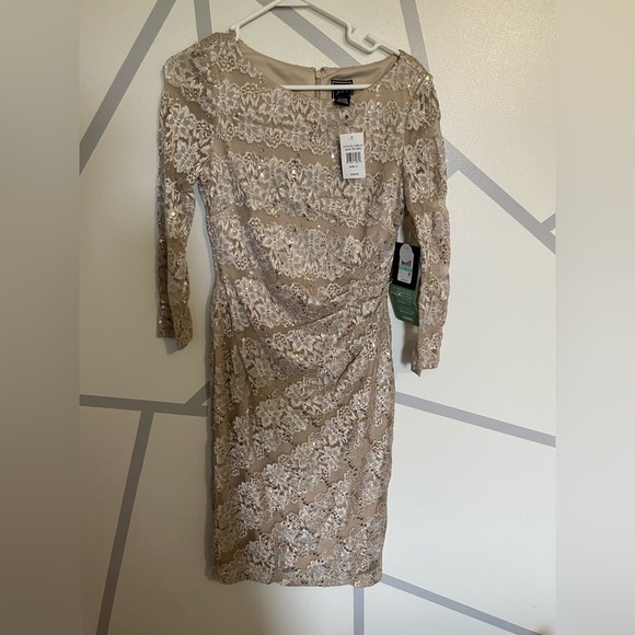 Special occasion dress - Picture 2 of 2